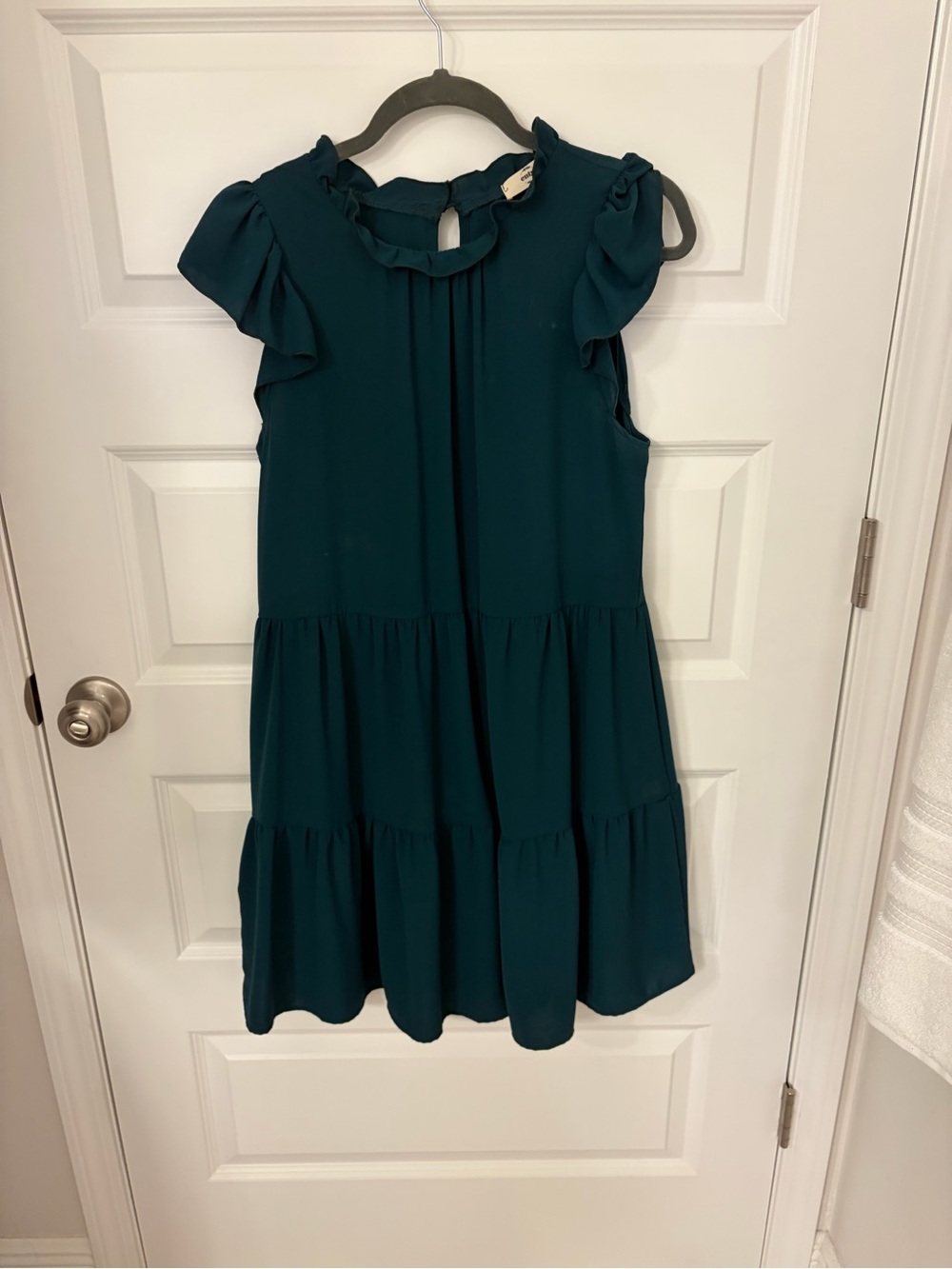 Green Ruffle Sleeve Tiered Dress - Picture 1 of 2